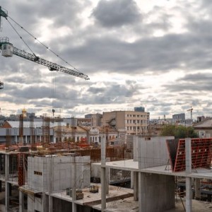 Niedobór pracowników w sektorze budownictwa