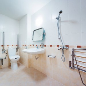 Zwrot kosztów urządzenia łazienki dla osoby niepełnosprawnej